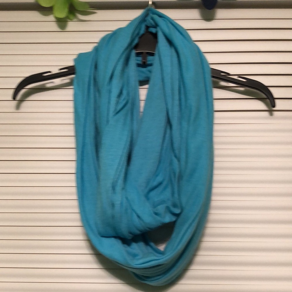 Turquoise Snood / Infinity scarf